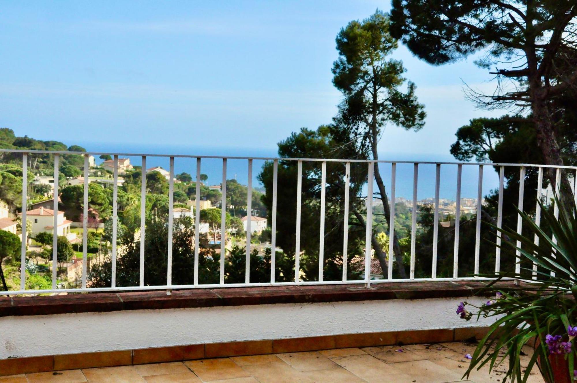 Villa V&v Lloret-villa Estrella, Vistas Al Mar